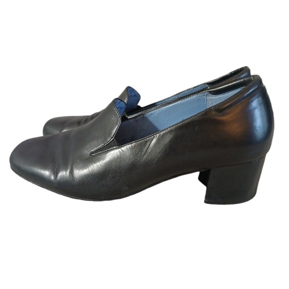 Aravon by New Balance Blue Black Leather Heeled
Loafer Women's Size 9 - Picture 3 of 6
